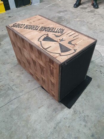ROTTERDAM TERROR CORPS prijs is inc subwoofer