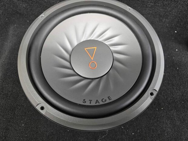 JBL Stage 82